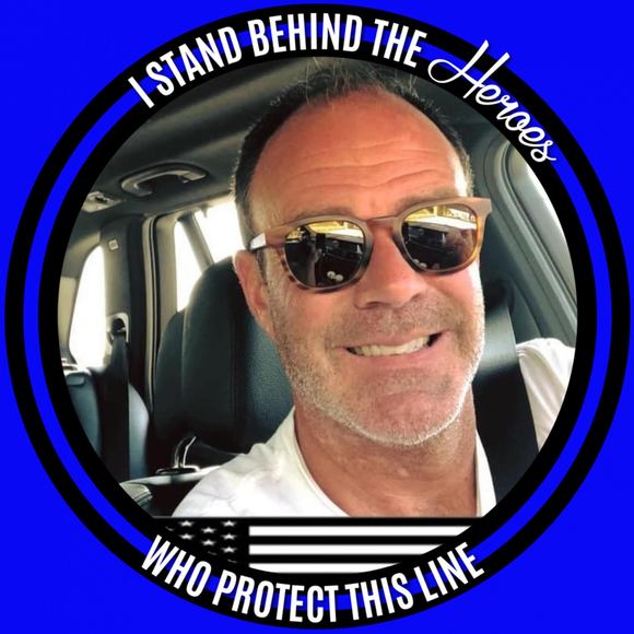 Profile Picture of David Vrabel (@aortarep) on Poshmark