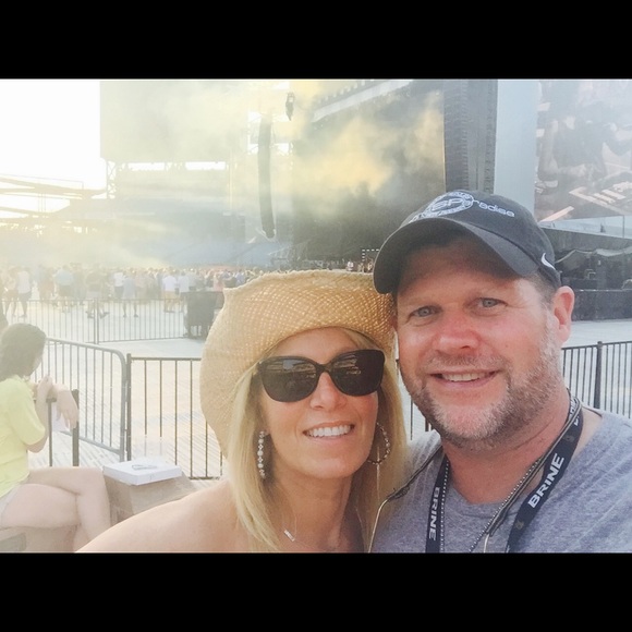 Profile Picture of Amy Pepperman (@gusgus59) on Poshmark