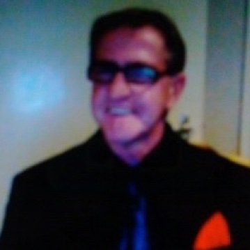 Profile Picture of Les Alexander (@LesAlexander12) on Twitter