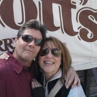 Profile Picture of Darren & Miriam Key (@the2keys) on Twitter