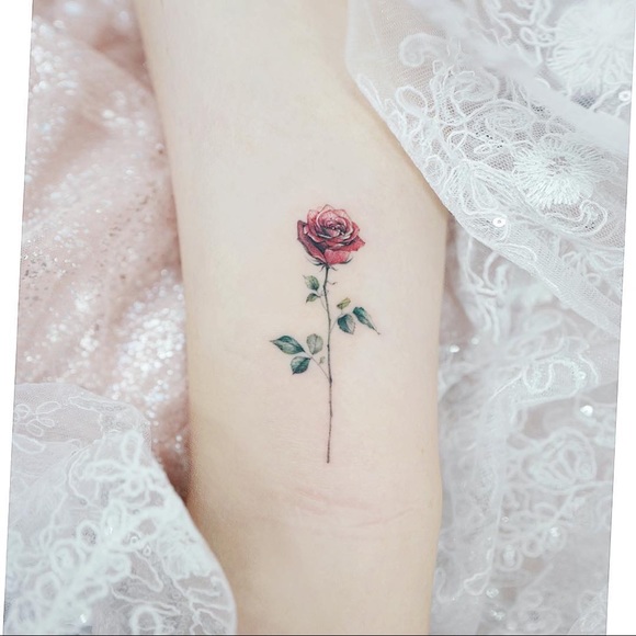 Profile Picture of Savannah Cain (@savyboy7799) on Poshmark