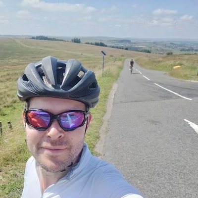 Profile Picture of Andy Colley (@MrAColley) on Twitter