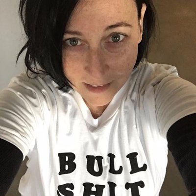 Profile Picture of Naomi Steinberg (@nayoohmee) on Twitter