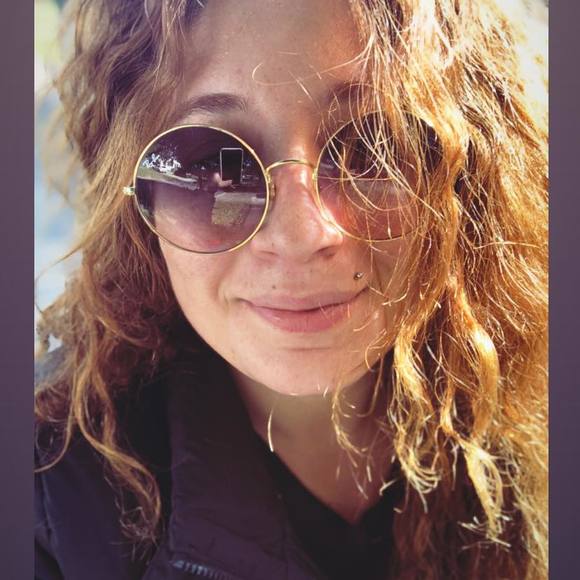 Melis irem Saraçoğlu - Poshmark Profile Picture of Melis irem Saraçoğlu (@mlsirem) on Poshmark