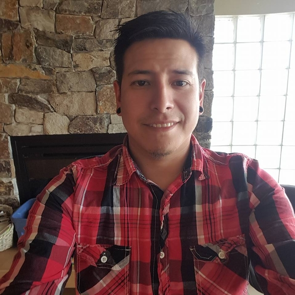 Profile Picture of Ryan Kayseas (@ryankayseas) on Poshmark