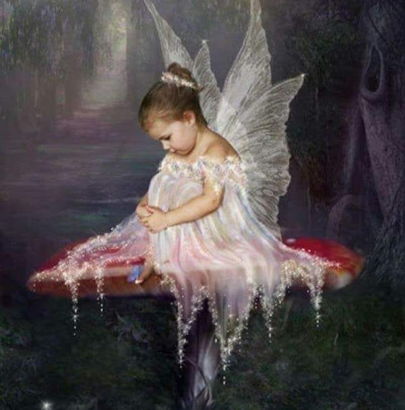 Profile Picture of Sandy Newton (@sandynewton8) on Poshmark