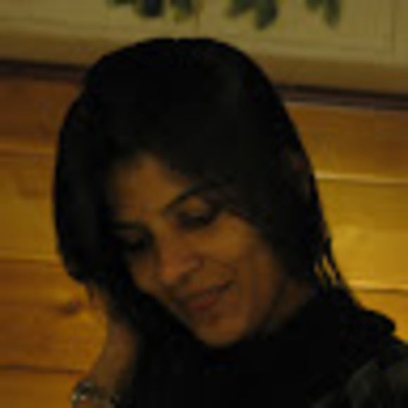 Nisha Dhadha - Poshmark Profile Picture of Nisha Dhadha (@nishadhadha) on Poshmark