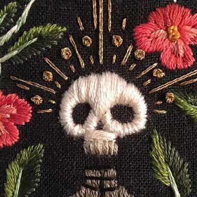 Profile Picture of Kate Walsh (@fearsomebeast) on Twitter