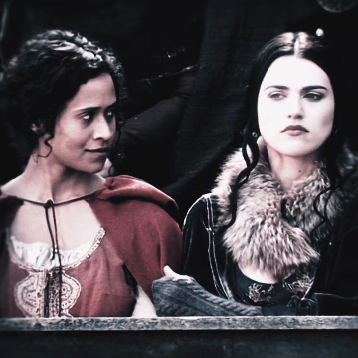 Profile Picture of 𝙰𝚖𝚎𝚕𝚒𝚊 (@amelvr6) on Tiktok