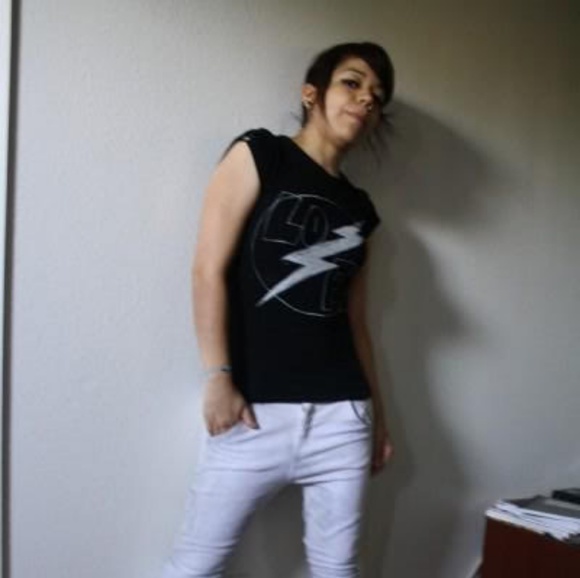 Profile Picture of Dulce Jimenez (@jokirobot7) on Poshmark