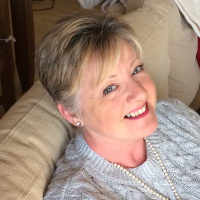 Profile Picture of Lorraine Fox (@LorrFoxx61) on Twitter