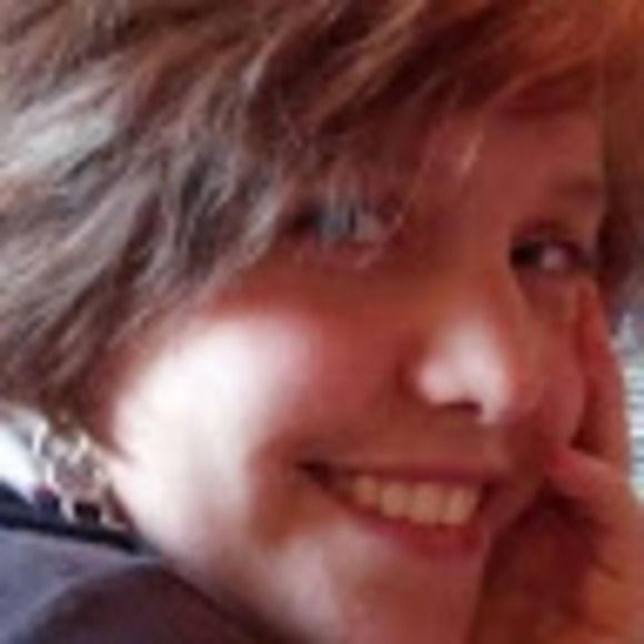 Profile Picture of Rachel Dowdy (@dowdyrh) on Poshmark