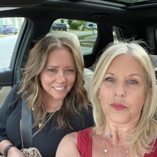 Profile Picture of Kim Simonson (@kim_simonson) on Instagram