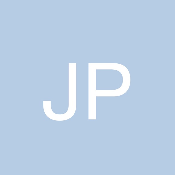 Profile Picture of Jeffrey Pace (@j93257823) on Poshmark