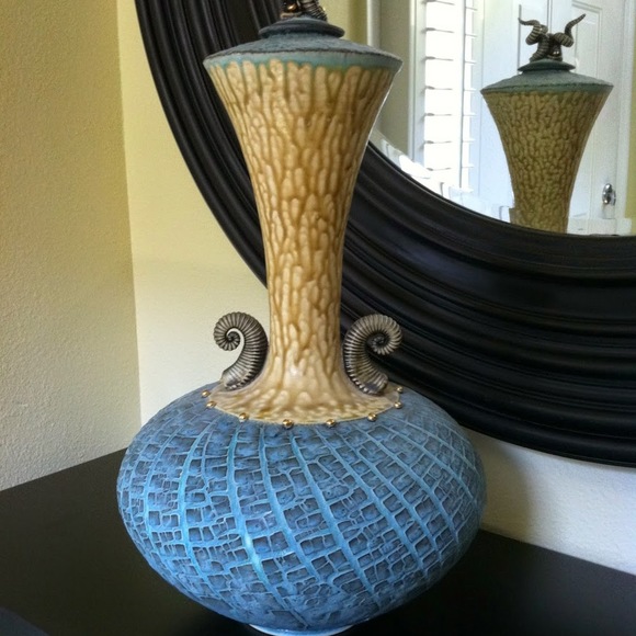 Profile Picture of Staci Deaton (@coolstuff22) on Poshmark