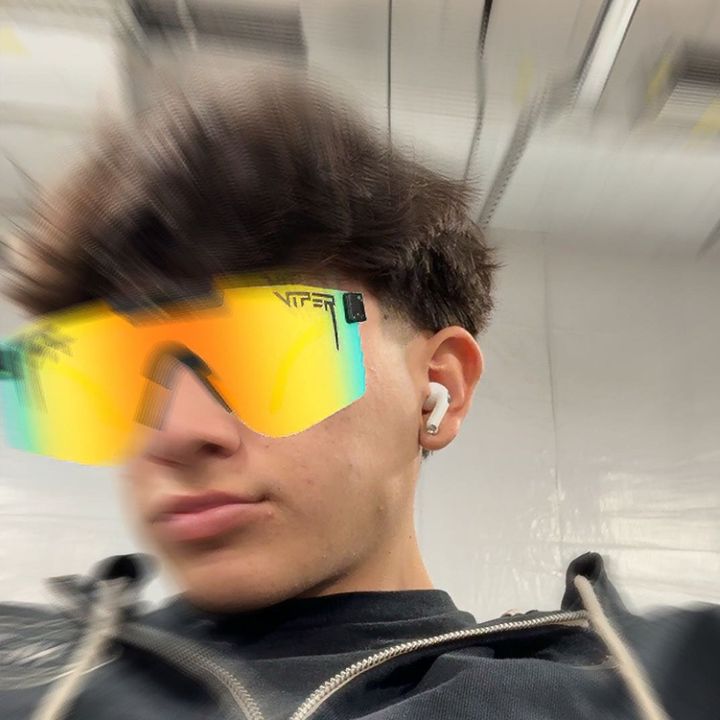 Profile Picture of Seany🇪🇨 (@sean_barros) on Tiktok