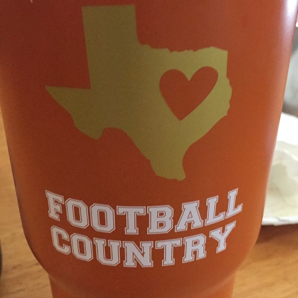 Jodi Ross - Poshmark Profile Picture of Jodi Ross (@jodiross) on Poshmark