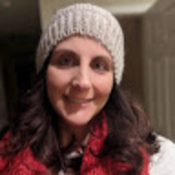 Profile Picture of Kristen Metzler (@kristen_metzler) on Poshmark