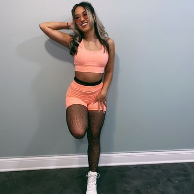 Profile Picture of Jay♡✟ 🇰🇷 (@JayleePease) on Twitter