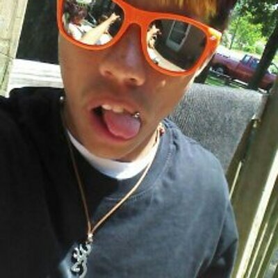 Profile Picture of Mark Loya (@markpena1996) on Twitter