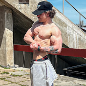 Profile Picture of Matt Holmes (@mattholmesfitt) on Youtube