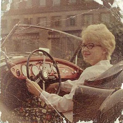 Profile Picture of Sharon Weldon (@SharonFWeldon) on Twitter