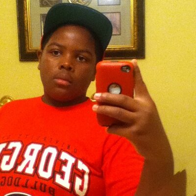 Charles Mcgrew - Twitter Profile Picture of Charles Mcgrew (@@Blunt_Blowing12) on Twitter