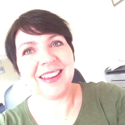 Profile Picture of Catherine Nix (@cathinbusiness) on Twitter