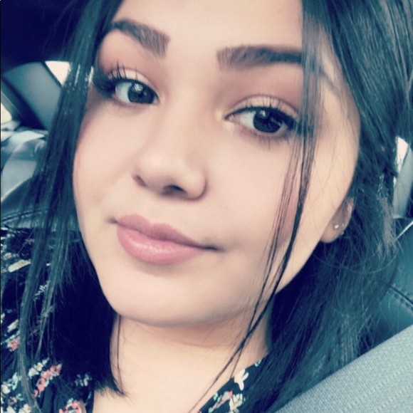 Profile Picture of Brittney Ramirez (@britreanne) on Poshmark
