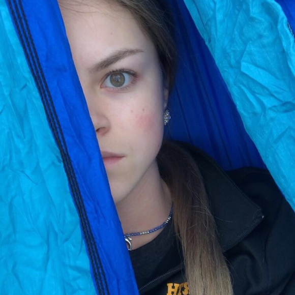 Profile Picture of Kylie Hoerth (@khoerth) on Poshmark