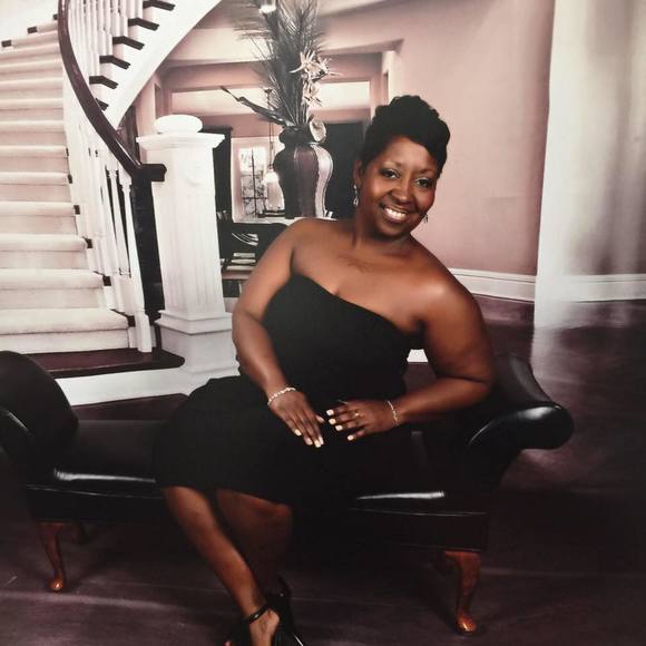 Profile Picture of Regina Pendleton (@regpend) on Poshmark