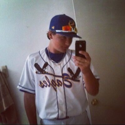 Profile Picture of Justen Burkey (@Jay_Jay_22) on Twitter