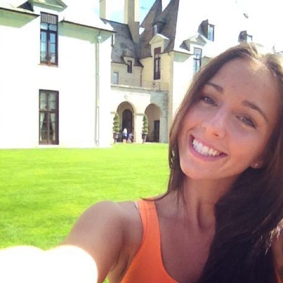 Profile Picture of Ashley Cassar (@ashaleereyc) on Poshmark