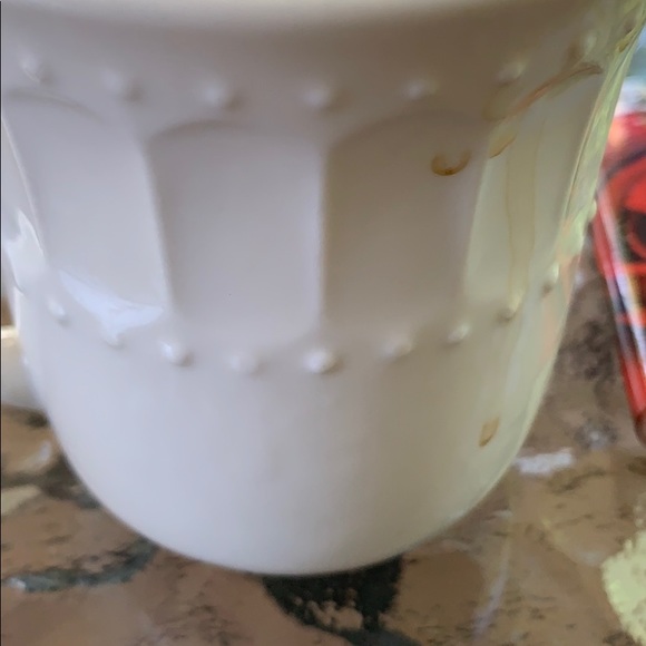 Profile Picture of Besa Qorri (@besaqorri) on Poshmark