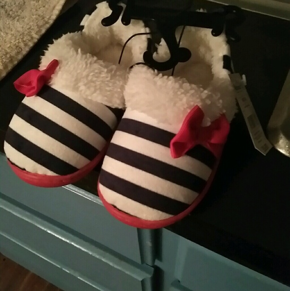 Profile Picture of Felicia Walker (@felmann) on Poshmark