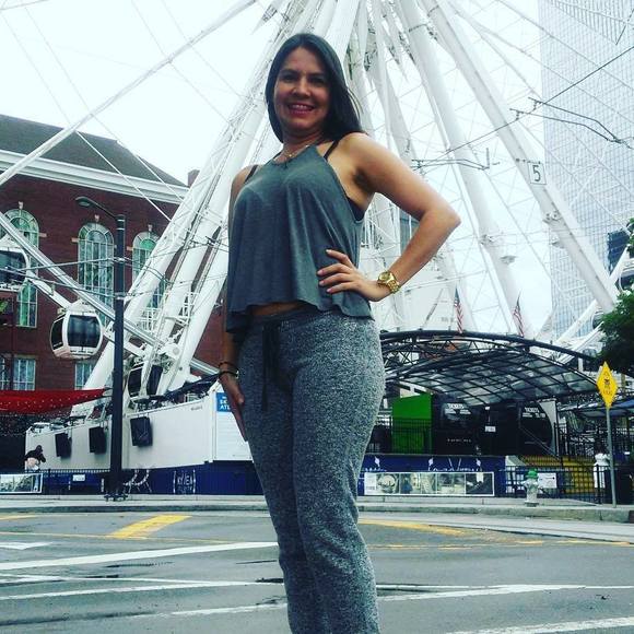 Profile Picture of Tibi Tibip (@tibip) on Poshmark