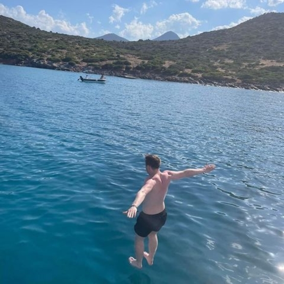 Matthew Boale - Poshmark Profile Picture of Matthew Boale (@matthewboale67) on Poshmark