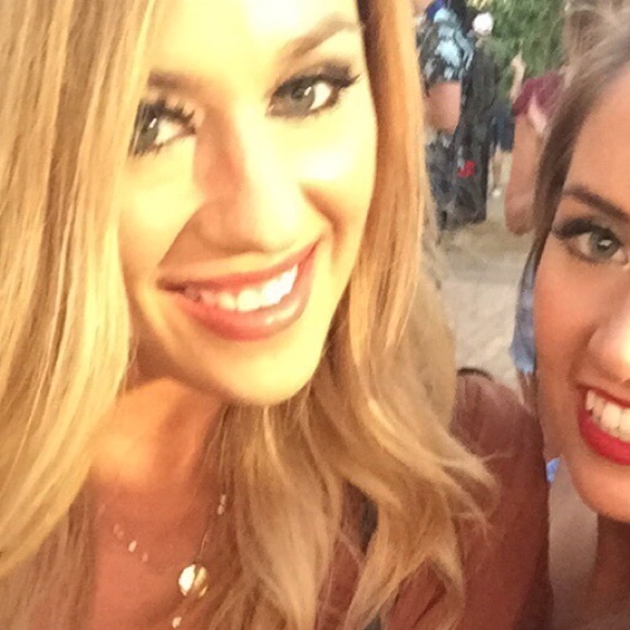 Profile Picture of Lauren Mclane (@laurenmclane05) on Poshmark