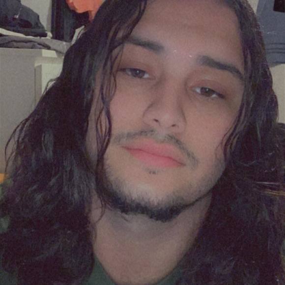 Profile Picture of Lautaro Rodriguez (@lautaror) on Poshmark