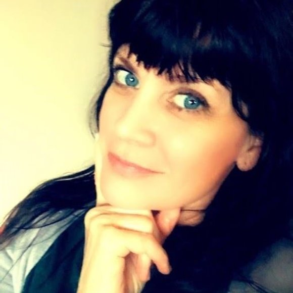 Profile Picture of Carole Chasko (@ilovelascruces) on Poshmark