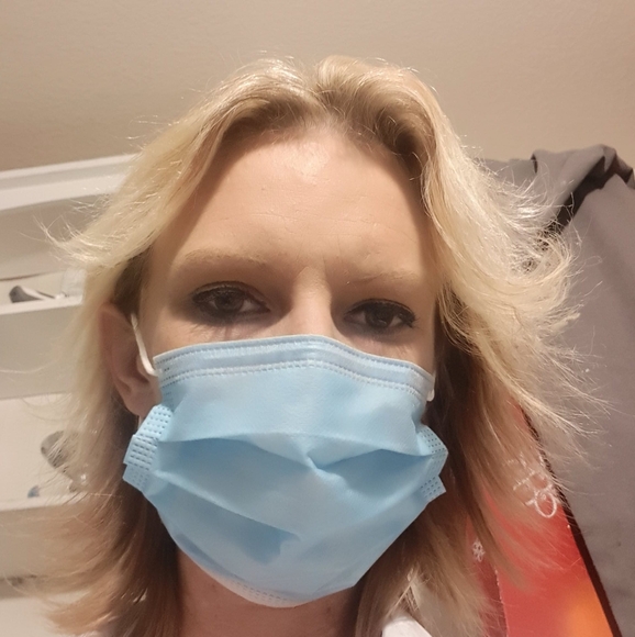 Profile Picture of Jessica Gaudet (@puppydogluv44) on Poshmark