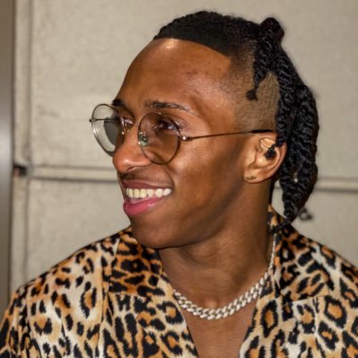 Profile Picture of Sui Generis (@SuiGenerisTate) on Twitter