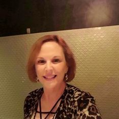 Profile Picture of Phyllis Russell (@KeeKeePMR) on Twitter