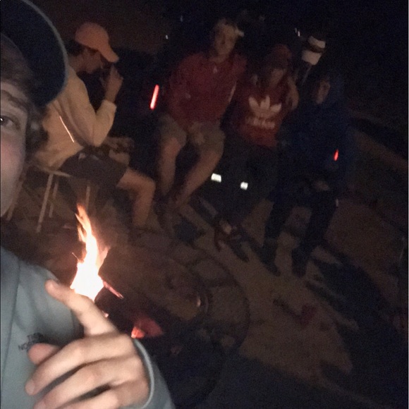 Profile Picture of Kadin Kneeskern (@kkneeskern) on Poshmark