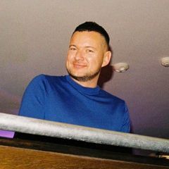 Profile Picture of Ian Lambkin (@user9639142793908) on Tiktok