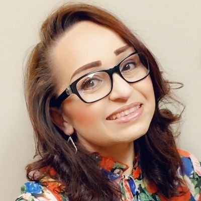 Profile Picture of Lisa Charles (@lilmamalisa1) on Twitter