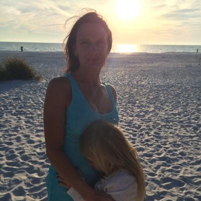 Profile Picture of Leah Ewing (@leahewingFL) on Twitter