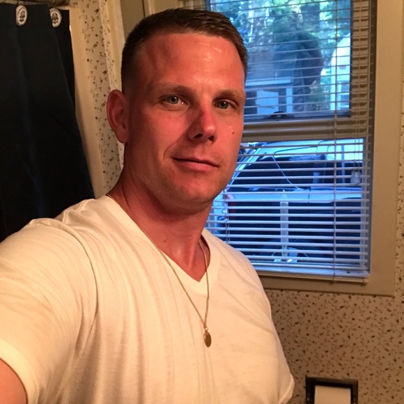 Profile Picture of Bryan Stanley (@bpstan) on Poshmark