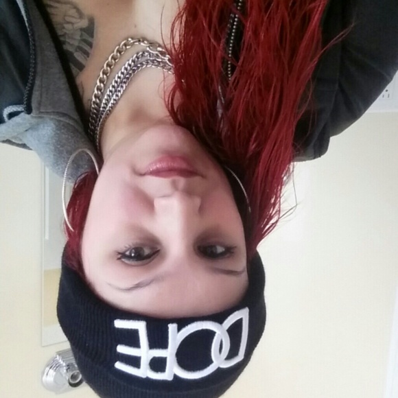 Profile Picture of Joanna Oregel (@mscolin13) on Poshmark