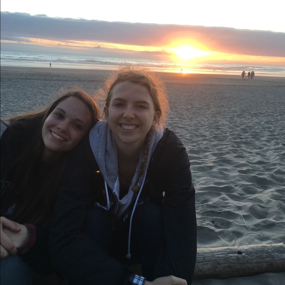 Profile Picture of Summer Pearson (@summerpearson) on Poshmark